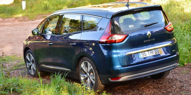 Renault Grand Scénic Hybrid Assist: Tradição nos tempos modernos! 74