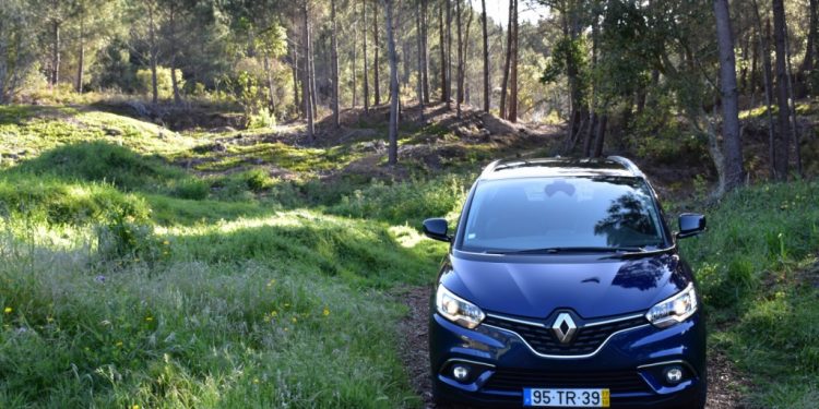 Renault Grand Scénic Hybrid Assist: Tradição nos tempos modernos! 81