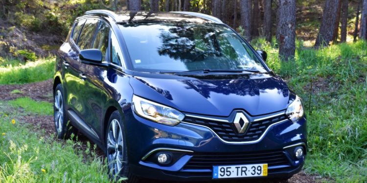Renault Grand Scénic Hybrid Assist: Tradição nos tempos modernos! 83