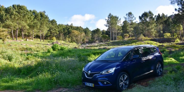 Renault Grand Scénic Hybrid Assist: Tradição nos tempos modernos! 78