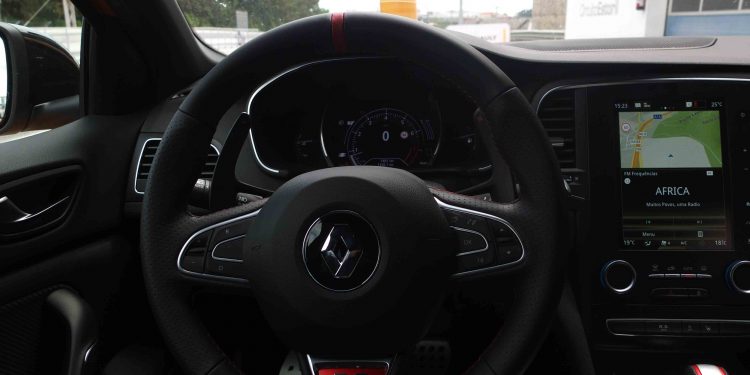 Pilotos por um dia ao volante do Alpine A110, Mégane IV R.S e Dacia Duster! 39