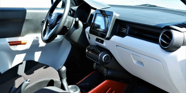 Suzuki Ignis 1.2 GLX: Ao volante do SUV mais pequeno do mercado! 38