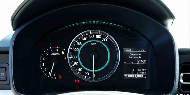 Suzuki Ignis 1.2 GLX: Ao volante do SUV mais pequeno do mercado! 27