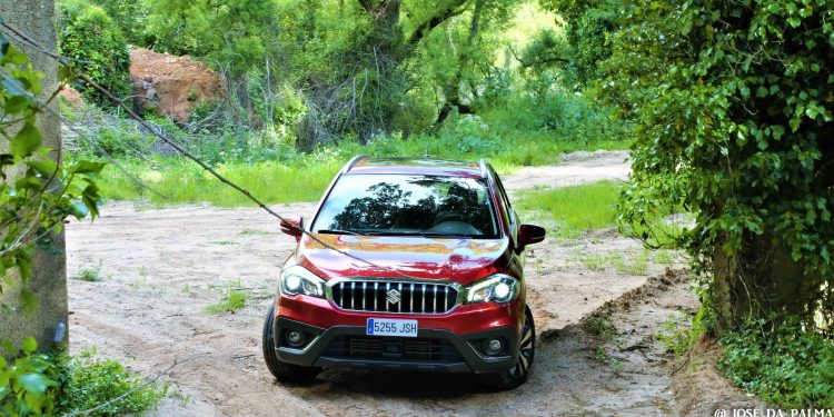 Suzuki SX4 S-Cross 1.4 DITC AUT: Engenharia para durar! 45