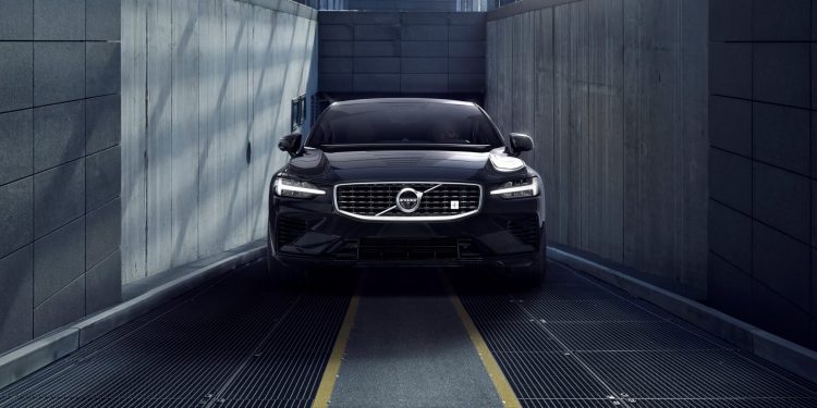 Volvo S60 T8 Polestar: Há 20 unidades à espera de dono! 25