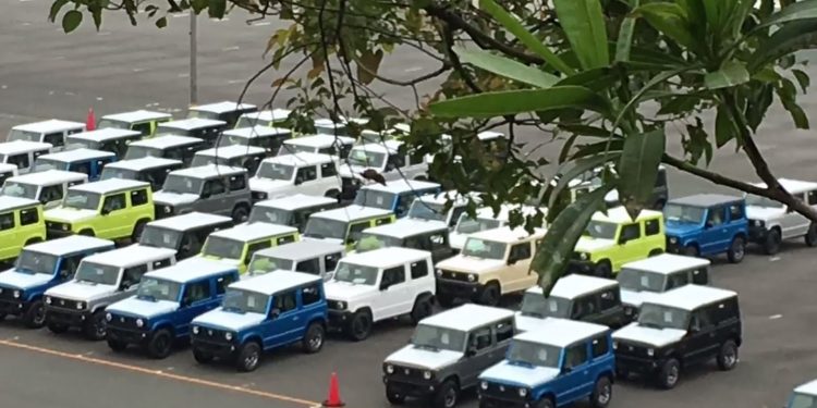 UPS! O novo Suzuki Jimny foi "apanhado" antes do tempo! 24