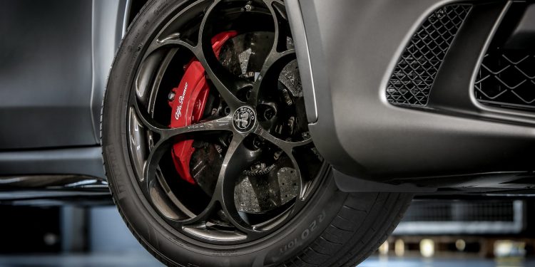 Alfa Romeo lança edições limitadas "NRing" do Giulia e Stelvio Quadrifoglio na Europa! 26