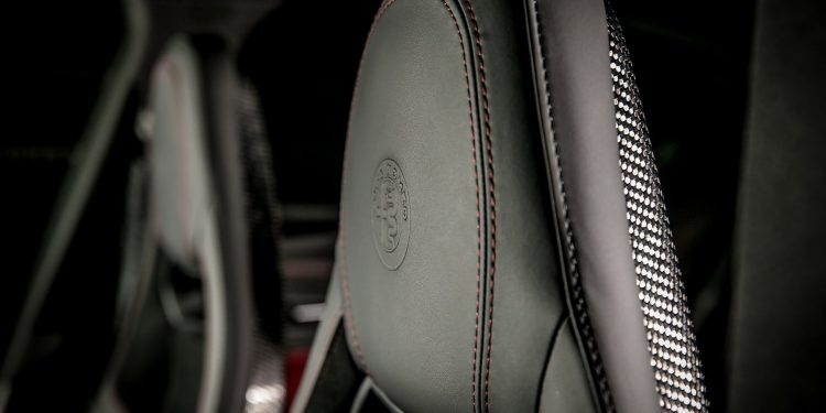 Alfa Romeo lança edições limitadas "NRing" do Giulia e Stelvio Quadrifoglio na Europa! 35