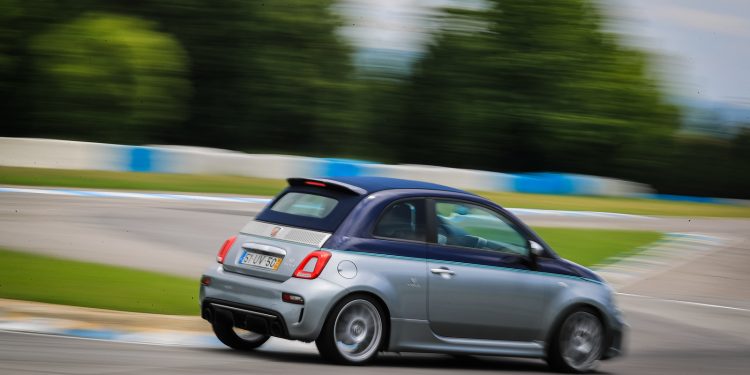 Estivemos ao volante do Abarth 695 Rivale no Circuito de Braga! (Vídeo) 27