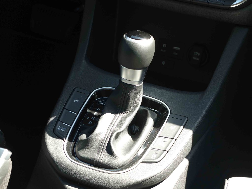 Hyundai i30 Fastback 1.4 Turbo GDI: Elegante, imponente e eficaz! 24