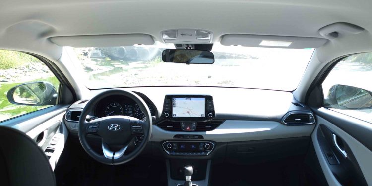 Hyundai i30 Fastback 1.4 Turbo GDI: Elegante, imponente e eficaz! 38