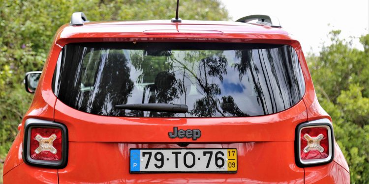Jeep Renegade Trailhawk 2.0 4X4: Aventura em modo premium! 72 Jeep Renegade Trailhawk 2.0 4X4: Aventura em modo premium! 72