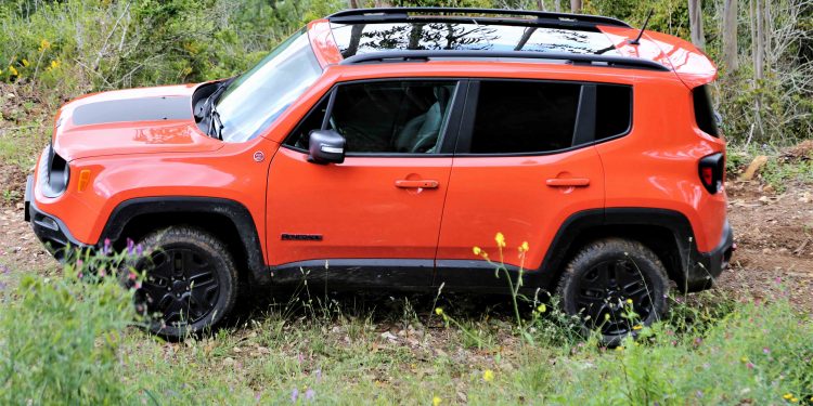 Jeep Renegade Trailhawk 2.0 4X4: Aventura em modo premium! 71 Jeep Renegade Trailhawk 2.0 4X4: Aventura em modo premium! 71