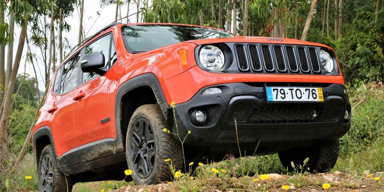 Jeep Renegade Trailhawk 2.0 4X4: Aventura em modo premium! 68 Jeep Renegade Trailhawk 2.0 4X4: Aventura em modo premium! 68