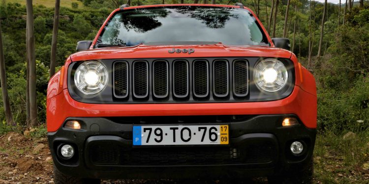 Jeep Renegade Trailhawk 2.0 4X4: Aventura em modo premium! 65 Jeep Renegade Trailhawk 2.0 4X4: Aventura em modo premium! 65
