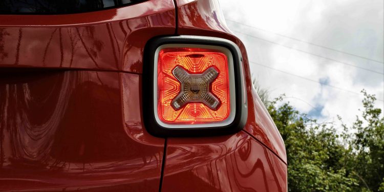 Jeep Renegade Trailhawk 2.0 4X4: Aventura em modo premium! 55 Jeep Renegade Trailhawk 2.0 4X4: Aventura em modo premium! 55