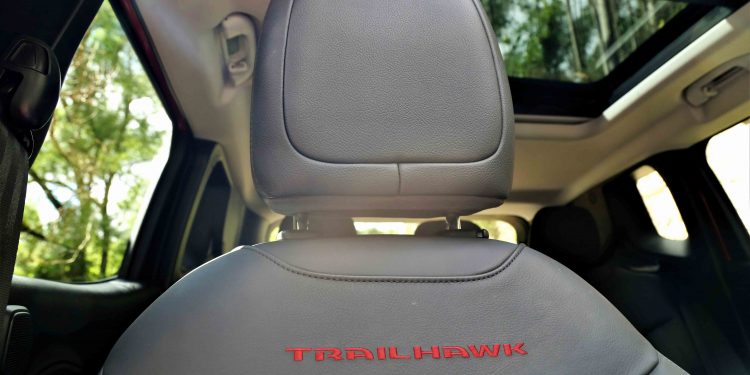 Jeep Renegade Trailhawk 2.0 4X4: Aventura em modo premium! 47 Jeep Renegade Trailhawk 2.0 4X4: Aventura em modo premium! 47