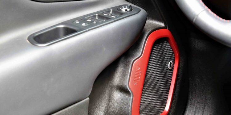 Jeep Renegade Trailhawk 2.0 4X4: Aventura em modo premium! 38 Jeep Renegade Trailhawk 2.0 4X4: Aventura em modo premium! 38