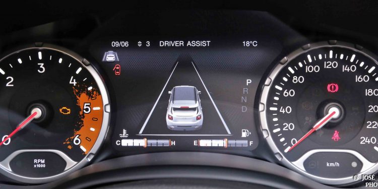 Jeep Renegade Trailhawk 2.0 4X4: Aventura em modo premium! 35 Jeep Renegade Trailhawk 2.0 4X4: Aventura em modo premium! 35