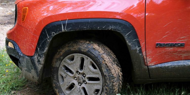 Jeep Renegade Trailhawk 2.0 4X4: Aventura em modo premium! 28 Jeep Renegade Trailhawk 2.0 4X4: Aventura em modo premium! 28