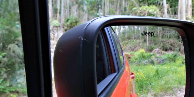 Jeep Renegade Trailhawk 2.0 4X4: Aventura em modo premium! 27 Jeep Renegade Trailhawk 2.0 4X4: Aventura em modo premium! 27