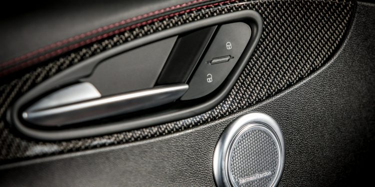 Alfa Romeo lança edições limitadas "NRing" do Giulia e Stelvio Quadrifoglio na Europa! 21