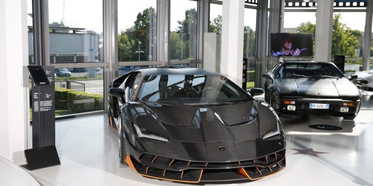 Lamborghini Celebra as suas "estrelas de cinema" com uma exposição! 29