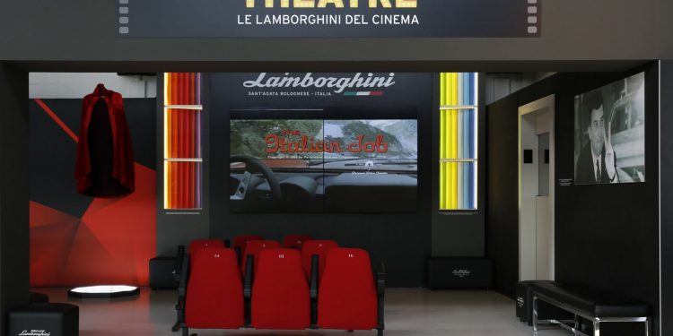 Lamborghini Celebra as suas "estrelas de cinema" com uma exposição! 14