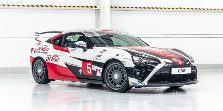 Toyota GT86 "veste-se" a rigor para as 24h Le Mans! 17