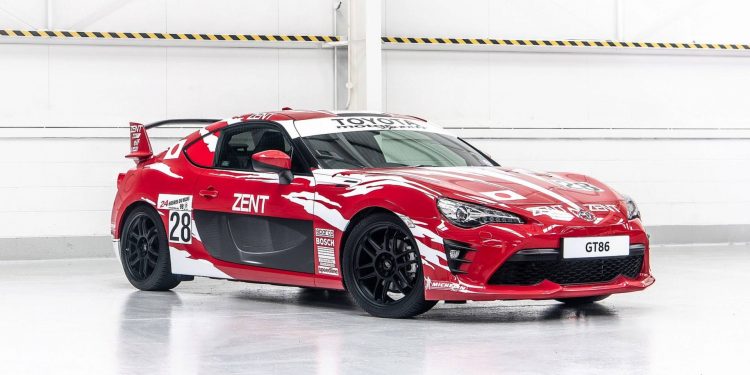 Toyota GT86 "veste-se" a rigor para as 24h Le Mans! 32