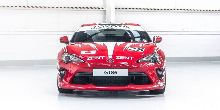 Toyota GT86 "veste-se" a rigor para as 24h Le Mans! 31