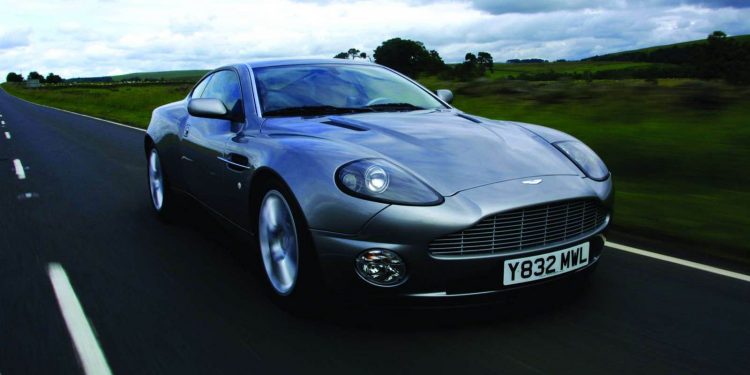 Aston Martin vai utilizar o nome "Vanquish" para o seu próximo Super Carro! 13