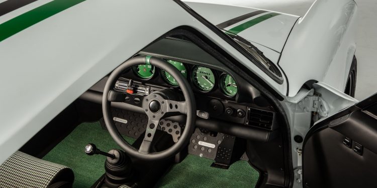 O Porsche 911 Le Mans Classic Clubsport é mais um dos que queríamos na garagem! 23