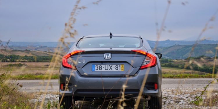 Honda Civic Sedan Executive 1.6 I-DTEC: É mesmo um Civic? 63