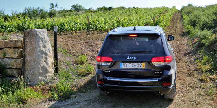 Jeep Grand Cherokee Limited: Exuberância Americana! 57