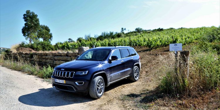 Jeep Grand Cherokee Limited: Exuberância Americana! 59