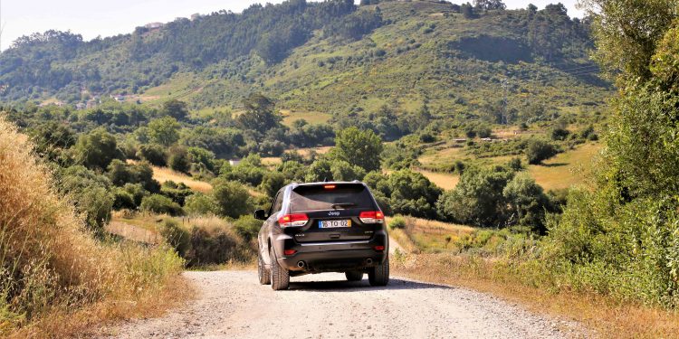 Jeep Grand Cherokee Limited: Exuberância Americana! 49