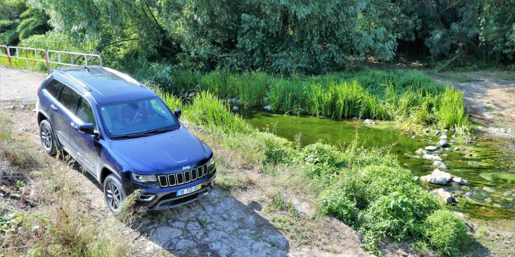 Jeep Grand Cherokee Limited: Exuberância Americana! 44