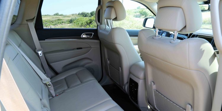 Jeep Grand Cherokee Limited: Exuberância Americana! 35