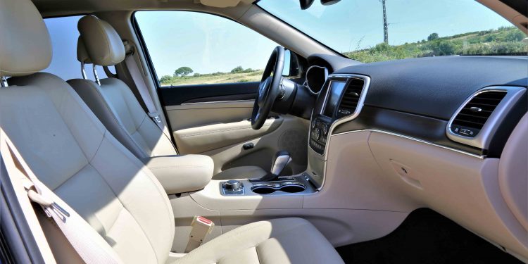 Jeep Grand Cherokee Limited: Exuberância Americana! 38