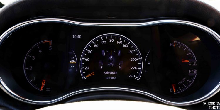 Jeep Grand Cherokee Limited: Exuberância Americana! 62