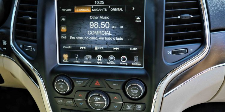 Jeep Grand Cherokee Limited: Exuberância Americana! 41