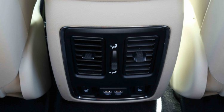 Jeep Grand Cherokee Limited: Exuberância Americana! 26