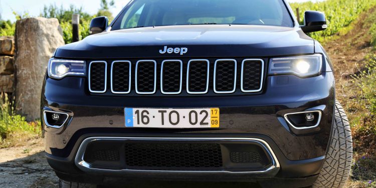 Jeep Grand Cherokee Limited: Exuberância Americana! 61