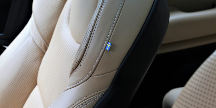 Volvo XC90 T8 Plug-Hybrid Inscription: Ecologia de Luxo! 50