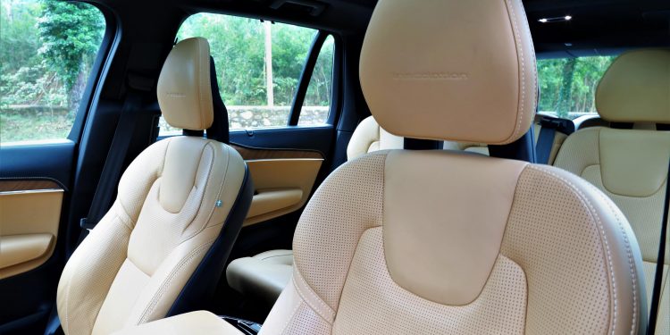 Volvo XC90 T8 Plug-Hybrid Inscription: Ecologia de Luxo! 49