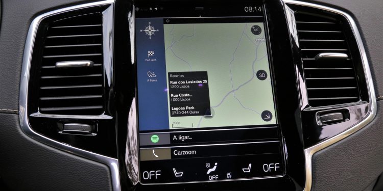 Volvo XC90 T8 Plug-Hybrid Inscription: Ecologia de Luxo! 35