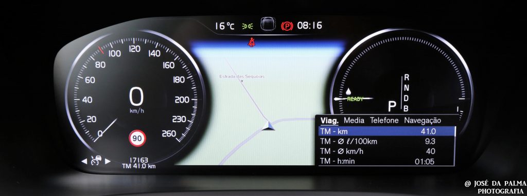 Volvo XC90 T8 Plug-Hybrid Inscription: Ecologia de Luxo! 28