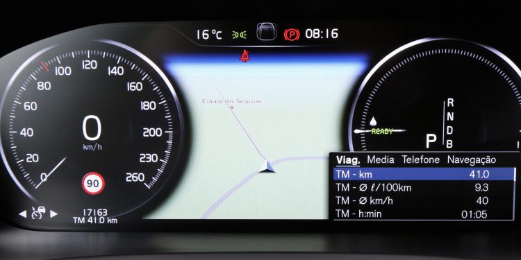 Volvo XC90 T8 Plug-Hybrid Inscription: Ecologia de Luxo! 33