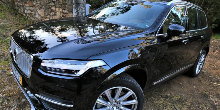 Volvo XC90 T8 Plug-Hybrid Inscription: Ecologia de Luxo! 79